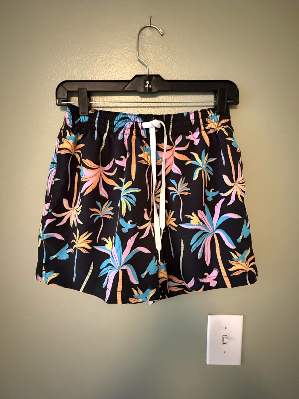 Chubbies Black Tropical Print Drawstring Shorts